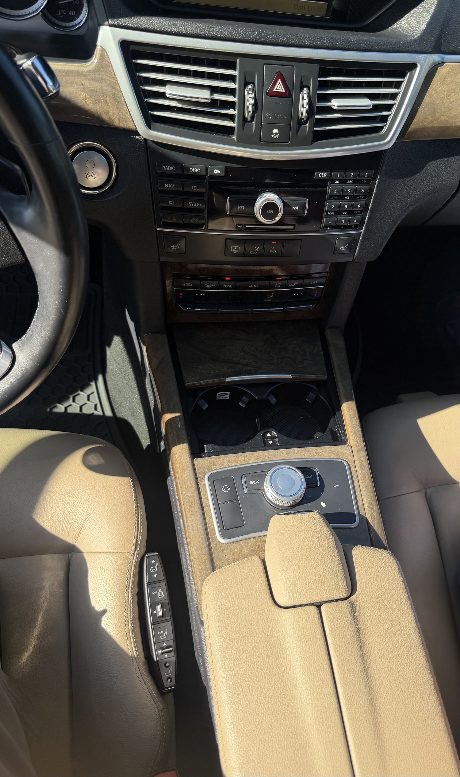 2010 Mercedes-Benz E350 thumbnail 10