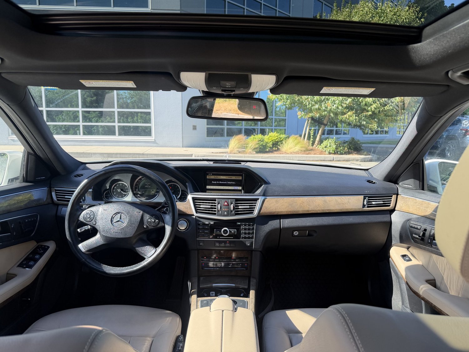 2010 Mercedes-Benz E350 thumbnail 6