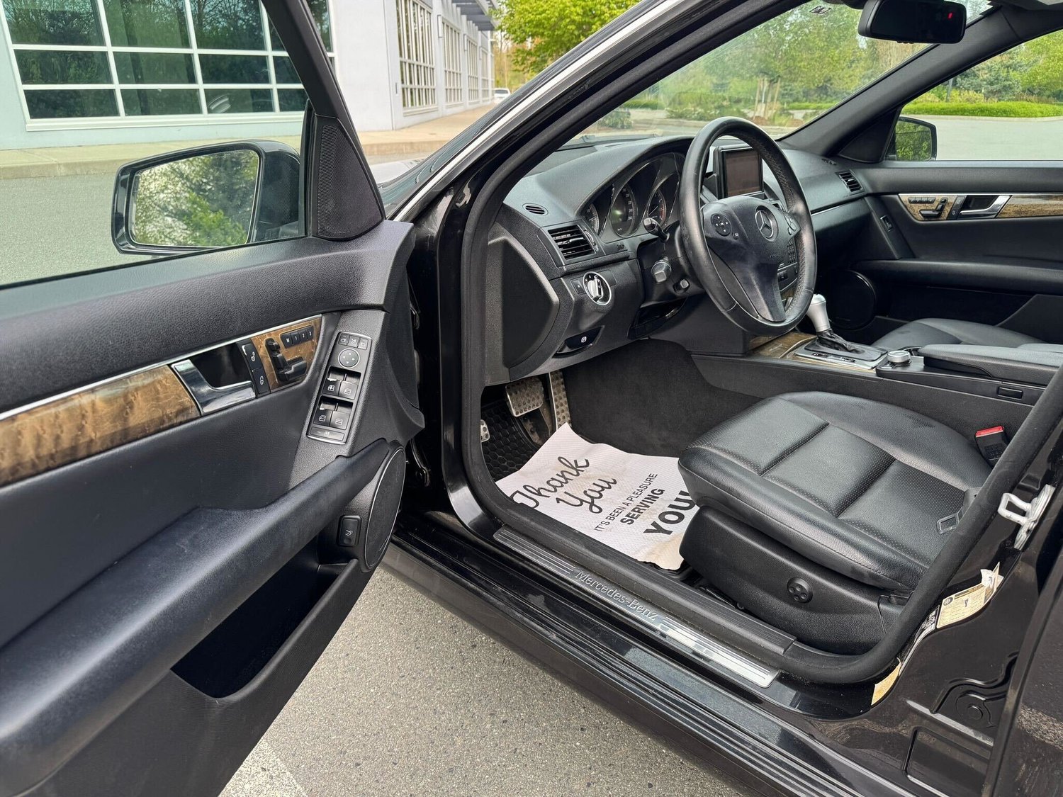 2011 Mercedes-Benz C300 thumbnail 7