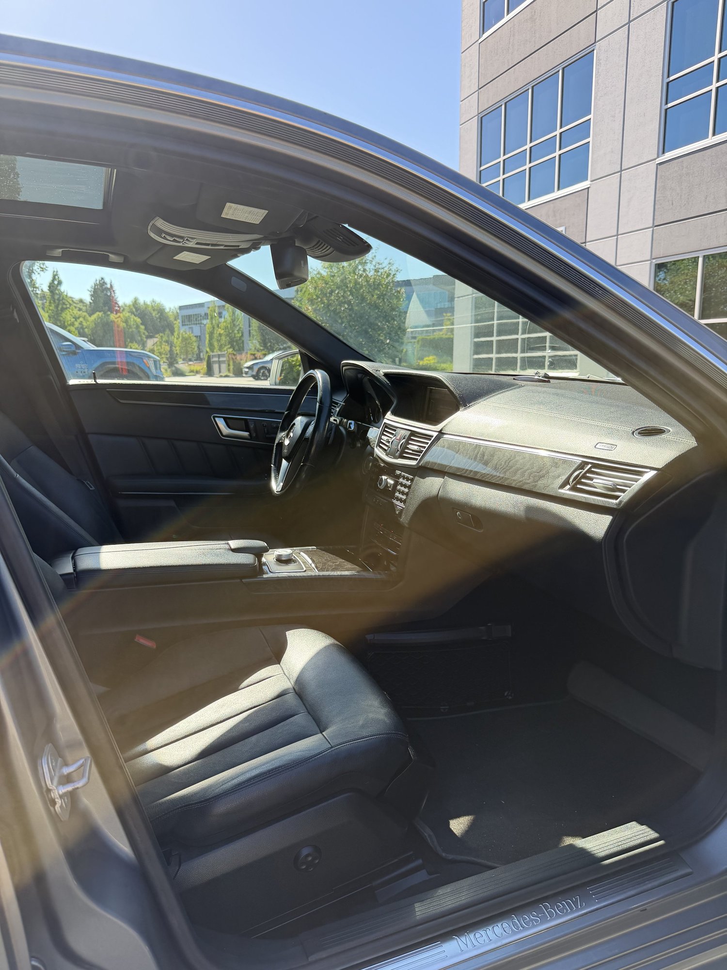 2012 Mercedes-Benz E 350 thumbnail 9