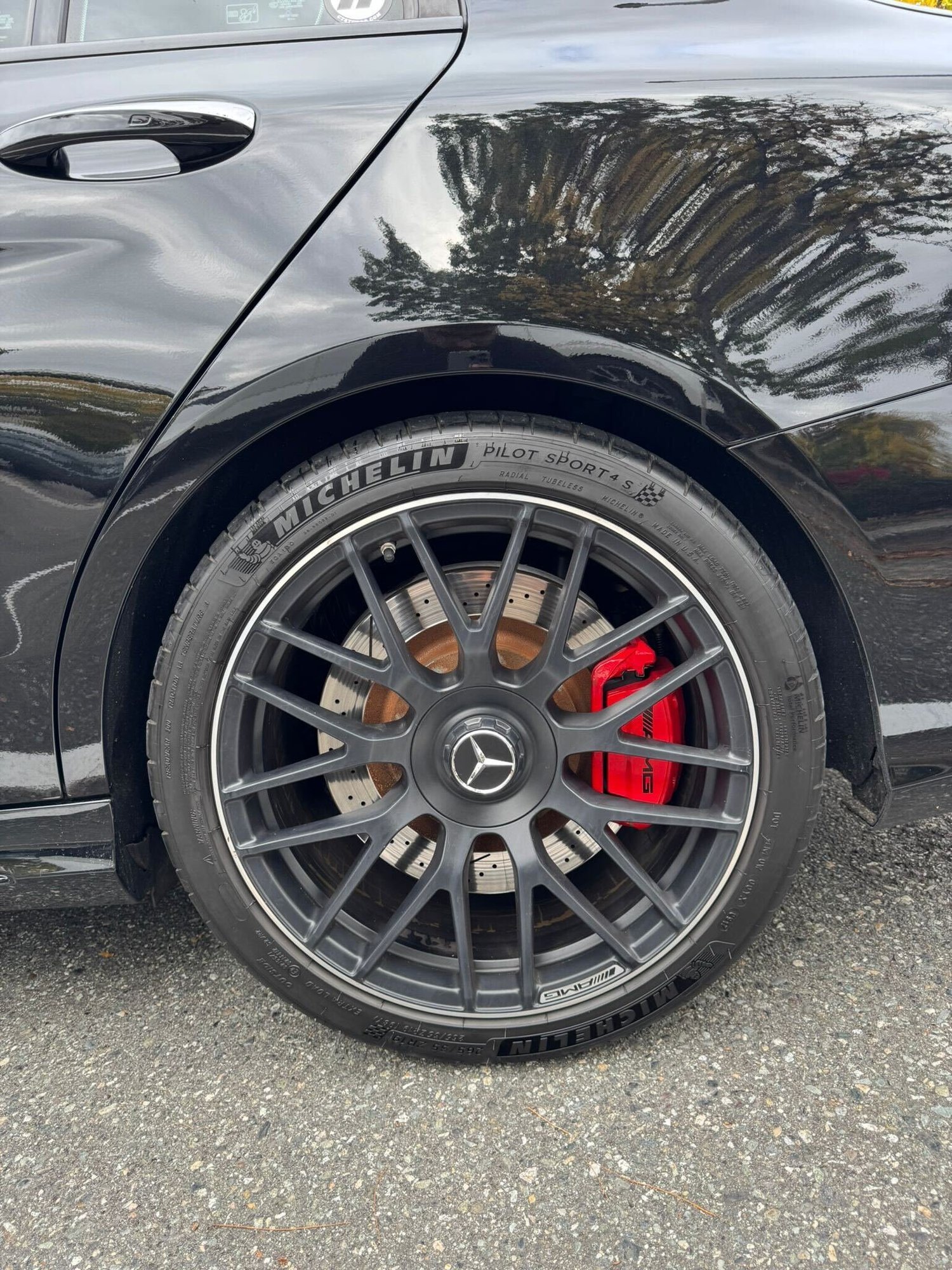 2017 Mercedes-Benz C63 S AMG thumbnail 5