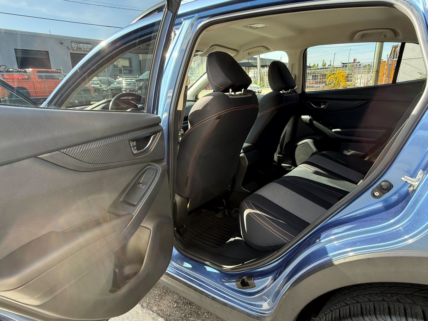 2019 Subaru CrossTrek Premium thumbnail 8