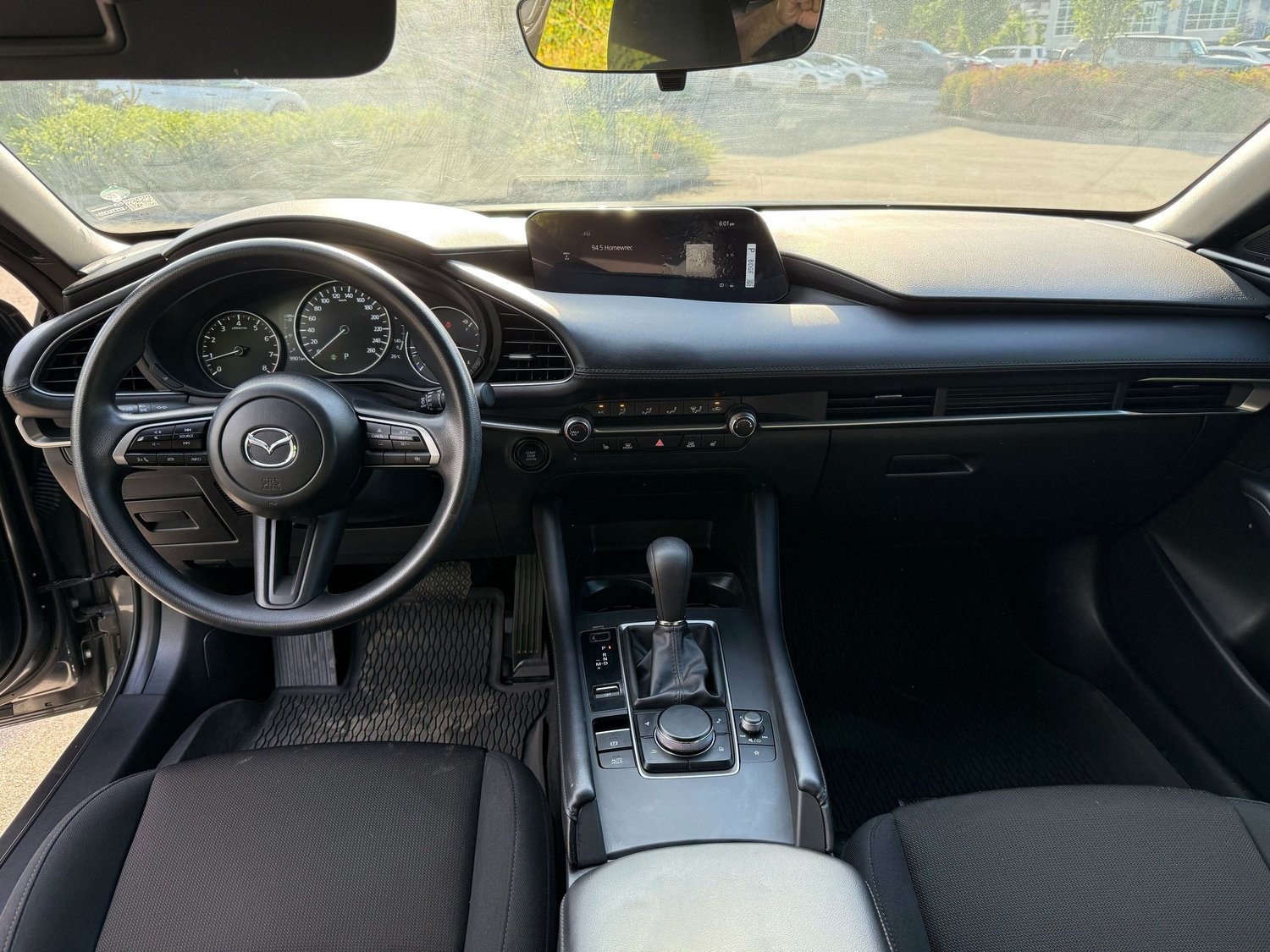 2025 Mazda 3 thumbnail 9
